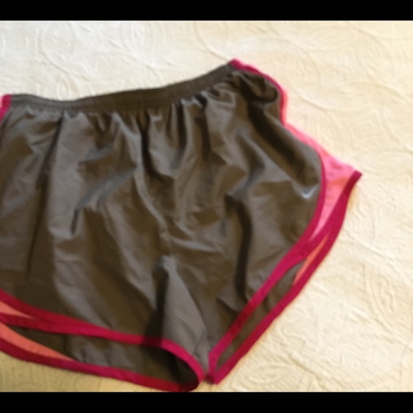 Nike Running shorts - Picture 6 of 6